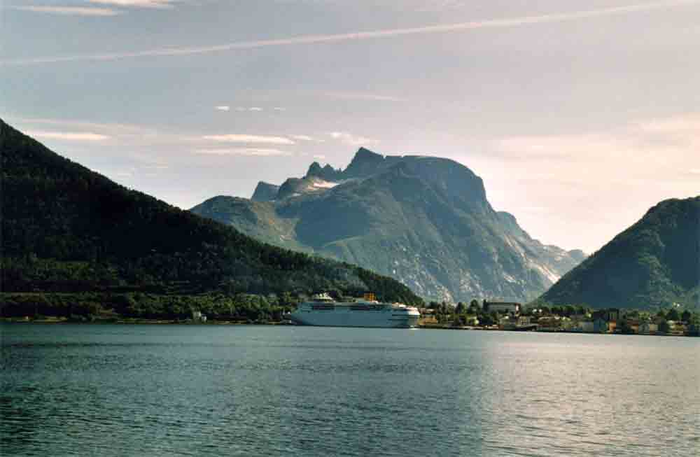 189 - Noruega - paisaje - 2001